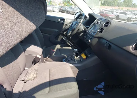 2018 Volkswagen Tiguan Limited из США, поврежденный, VIN WVGBV7AX3JK002180